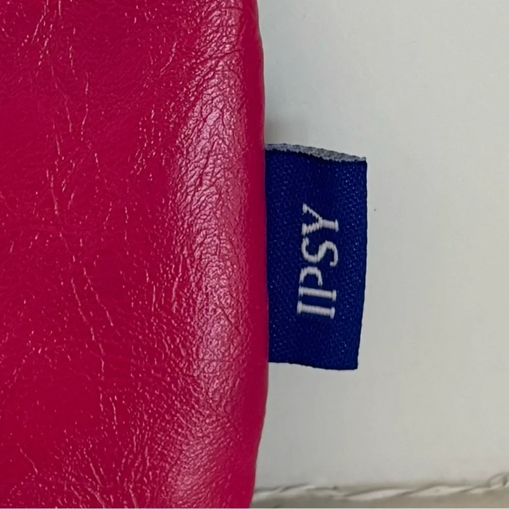 IPSY Stuffed Cosmetic Bag Over $60 Value IPSY + Marc Jacobs + Burt’s Bees